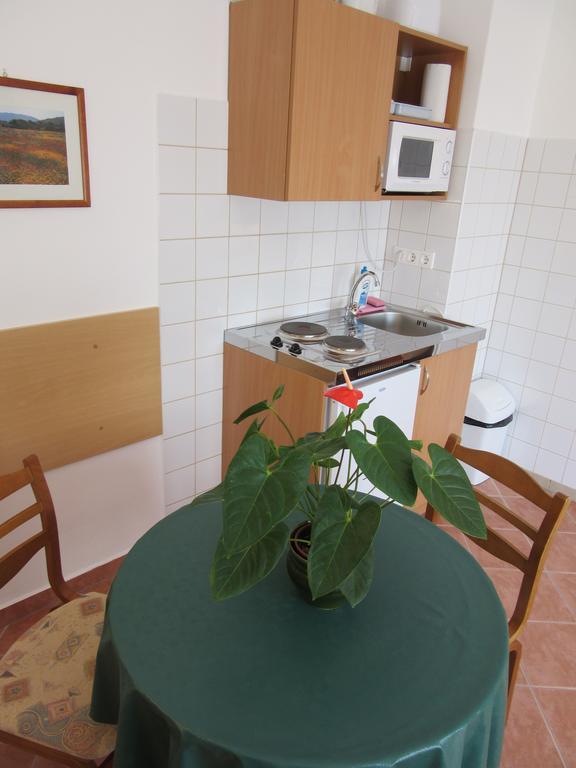 Suele Apartments & Rooms Balatonfüred Стая снимка